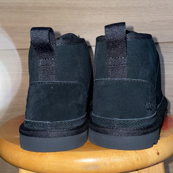 Uggs boots men size 9 main image 4